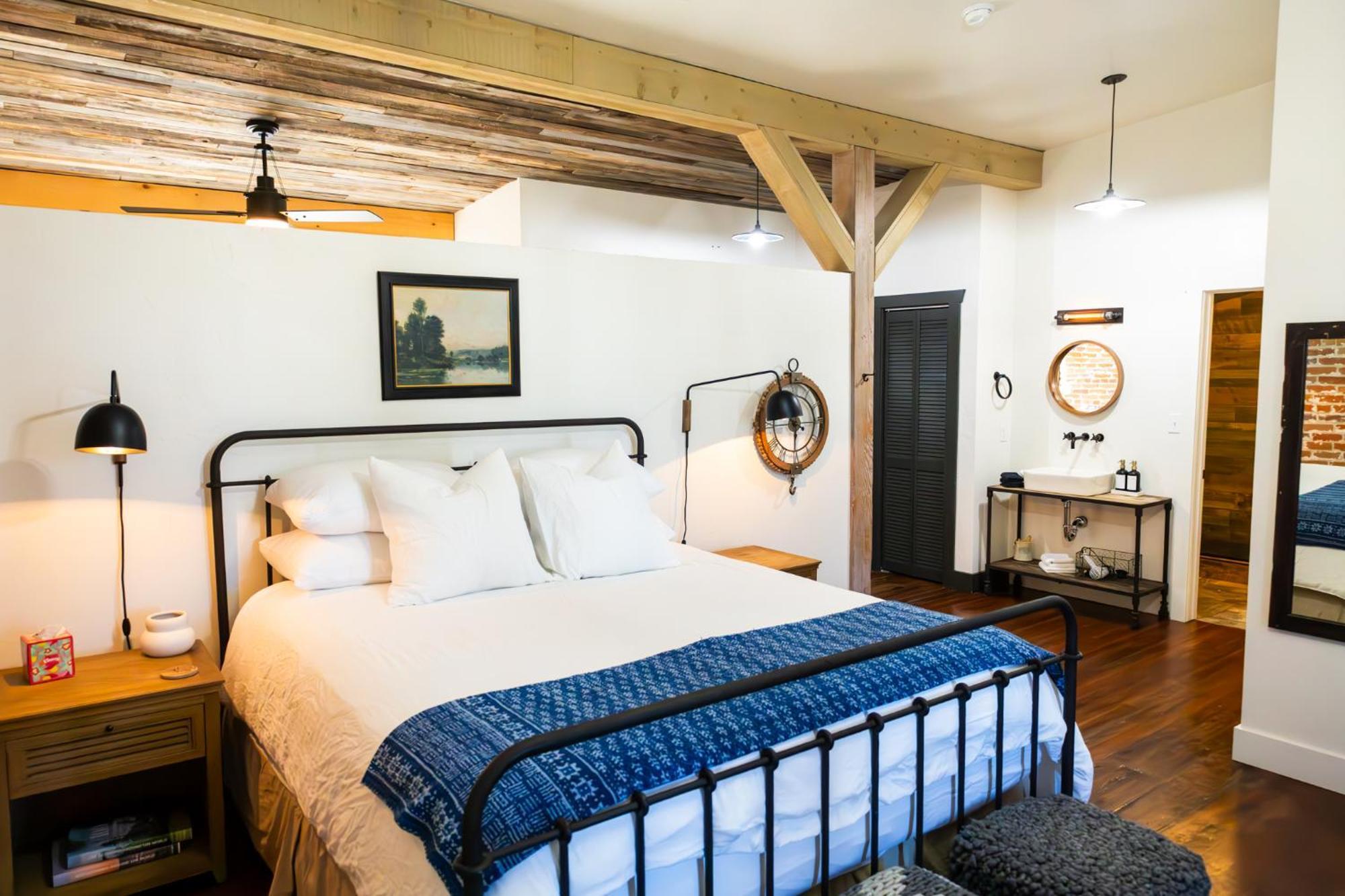 Lander Millhouse Hotel Luaran gambar