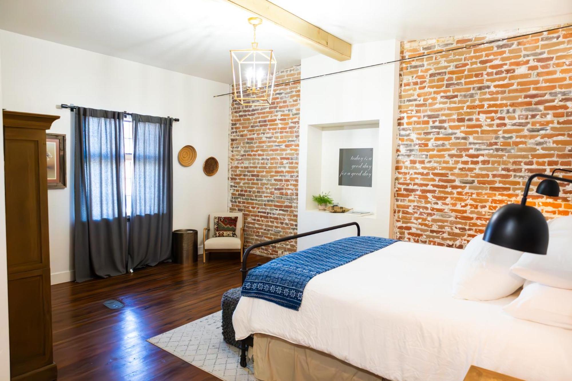 Lander Millhouse Hotel Luaran gambar
