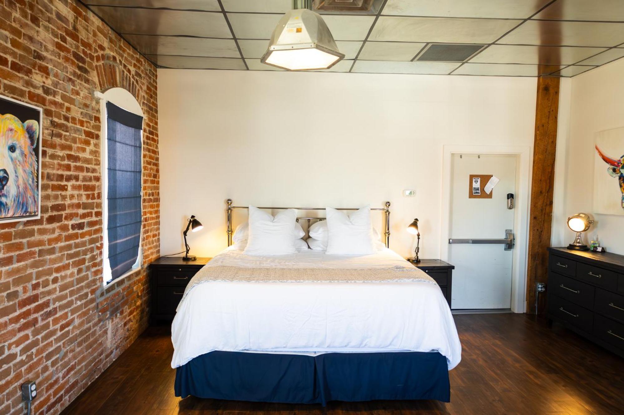 Lander Millhouse Hotel Luaran gambar